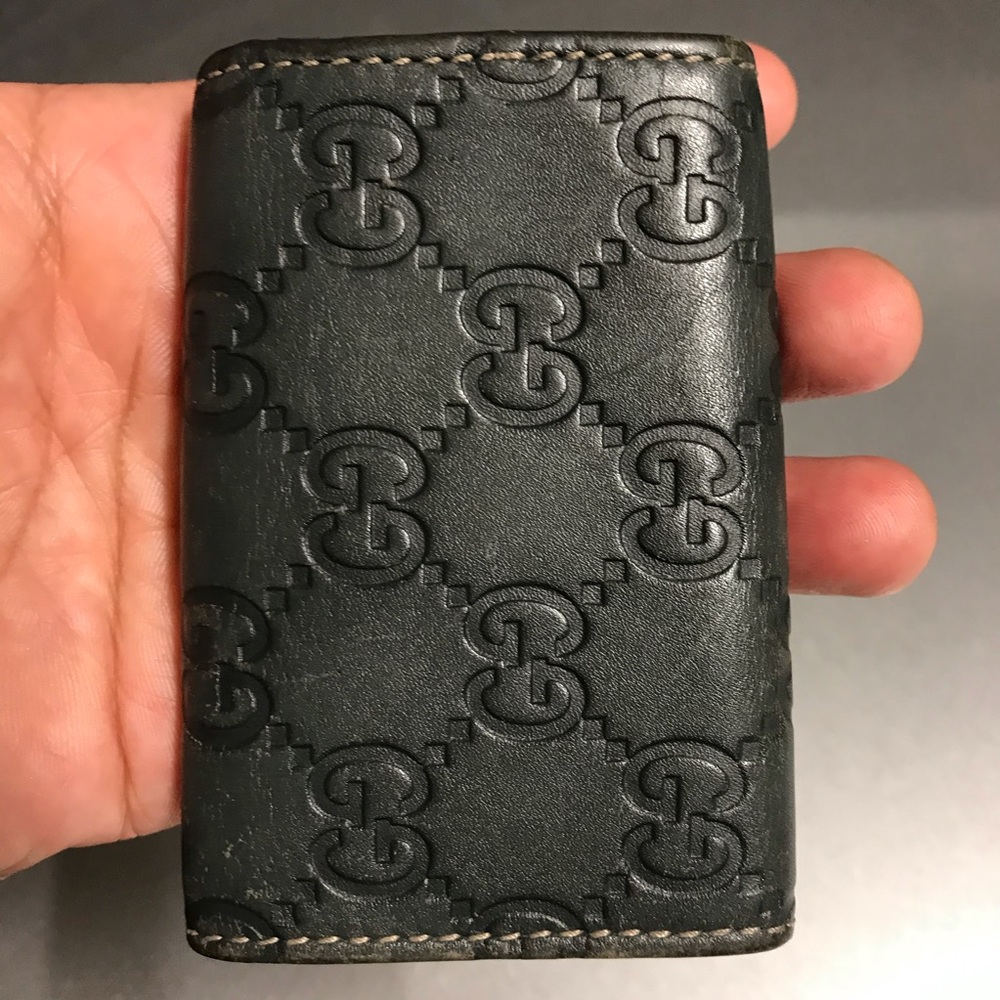 Authentic Gucci pocket keyholder